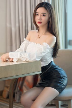 一代女皇艳史79分钟三级_剧情片电影免费在线