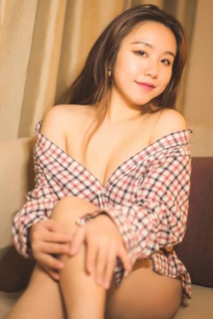 《我朋友的老婆》在线观看_高清超清免费观看