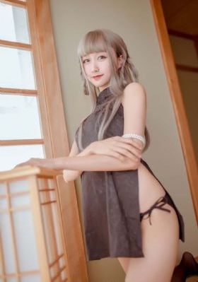 女教师枫富爱在线播放_国产在线视频